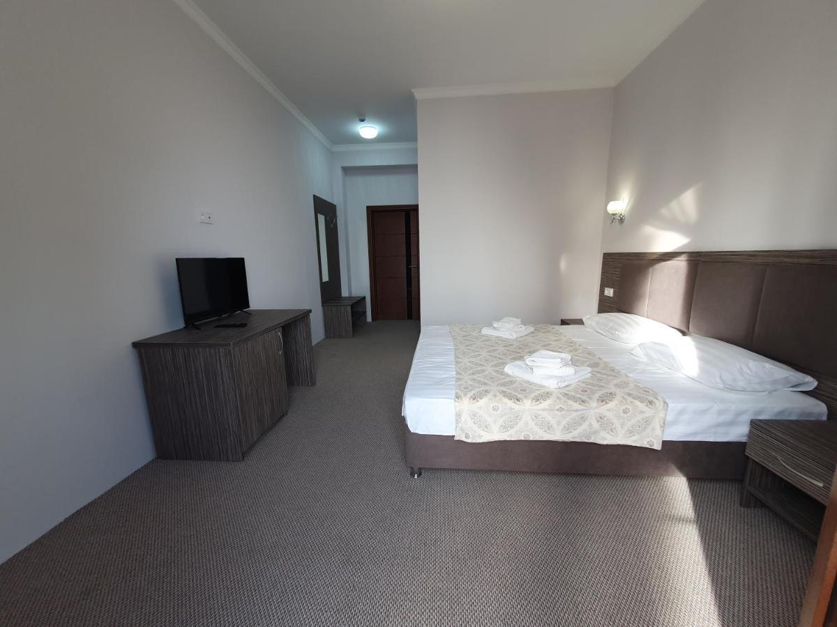 Hotel Bella 加格拉 外观 照片